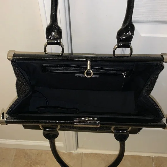 Black Tweed and Black Patent Bag - Picture 16 of 17